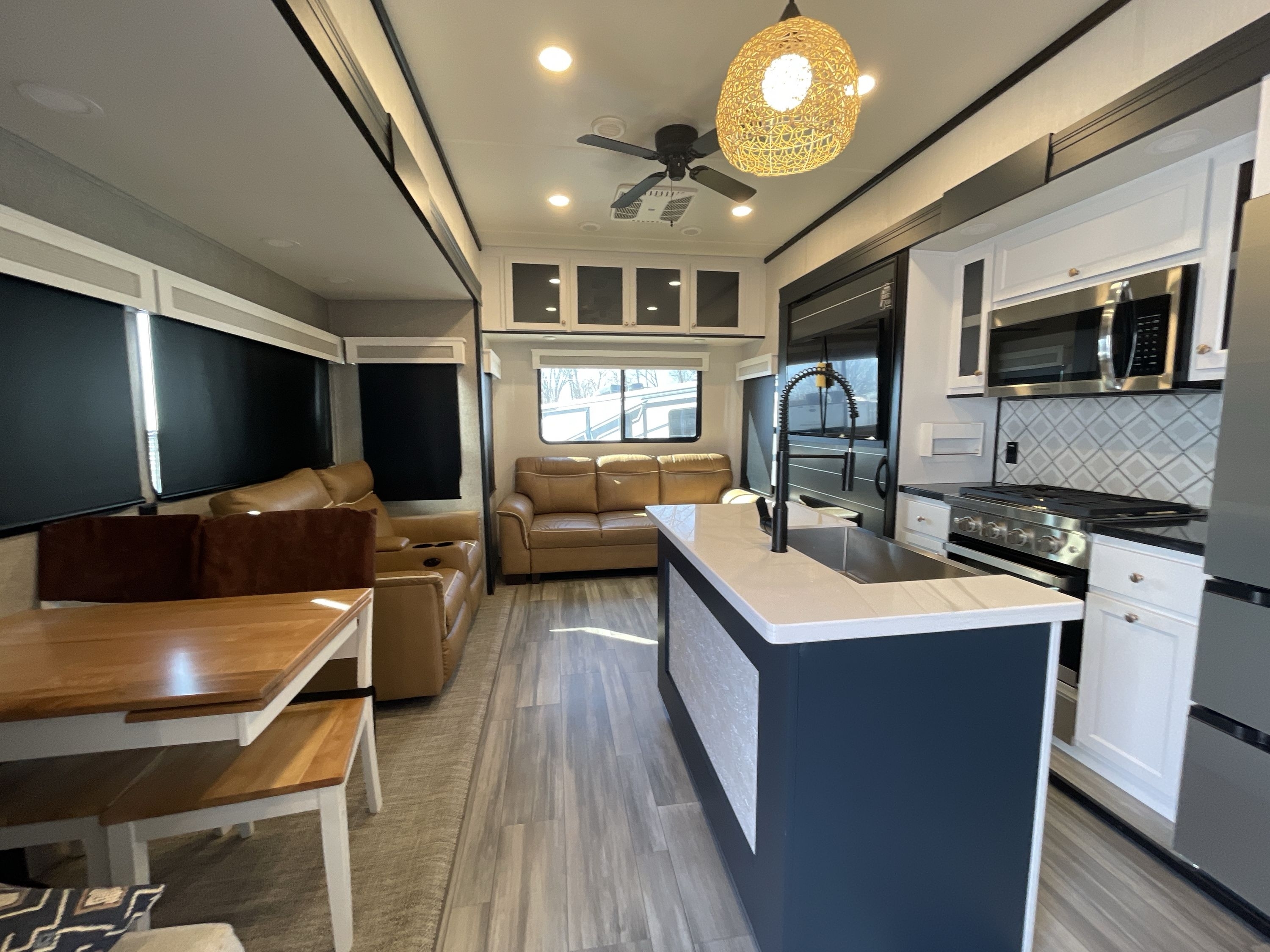 2024 Forest River CEDAR CREEK EXPERIENCE 2925RL in hamburg PA