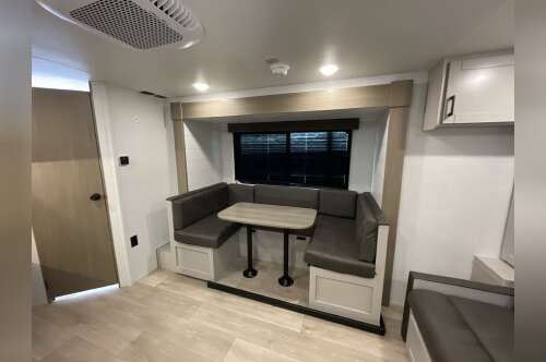 2027 Jayco JAY FLIGHT 197MB in dothan AL