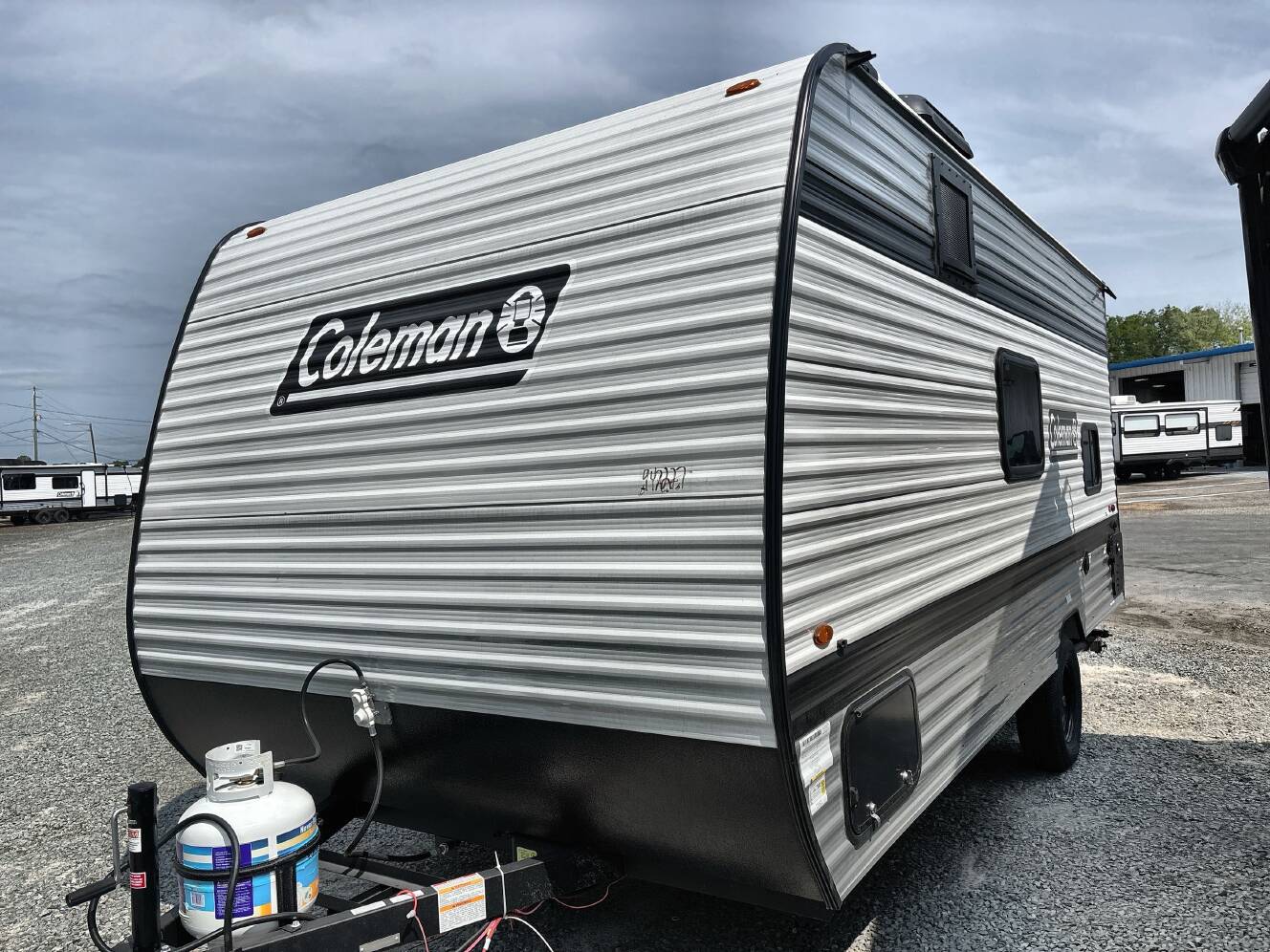 A photo of this 2027 Keystone COLEMAN 17B