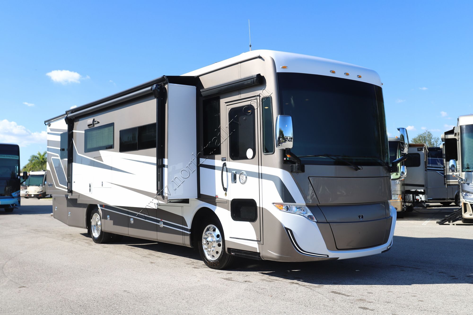 2026 Tiffin Motor Homes Byway 33FL in ft. myers FL