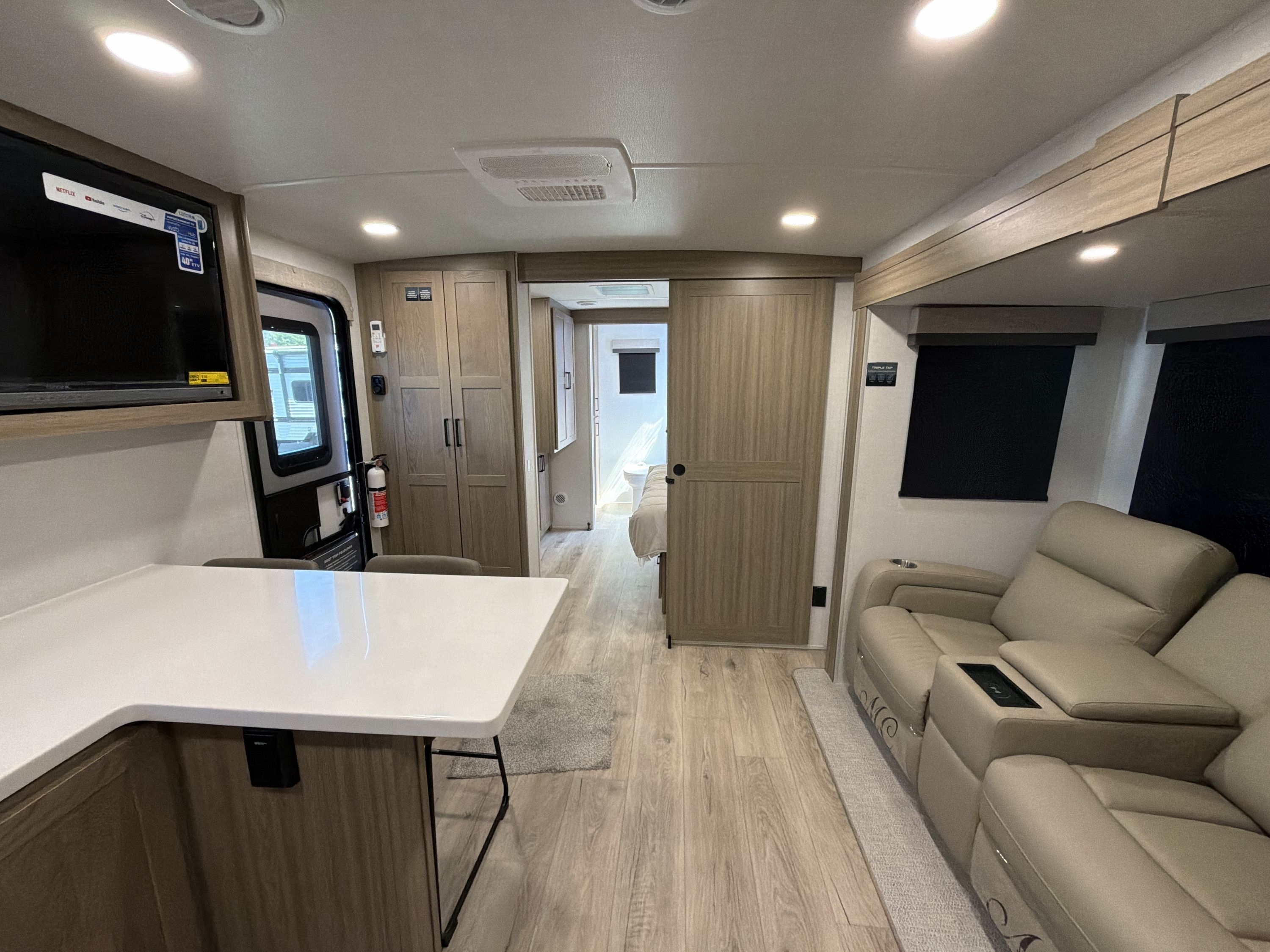 2027 Forest River FLAGSTAFF MICRO LITE 25MBR in vacaville CA