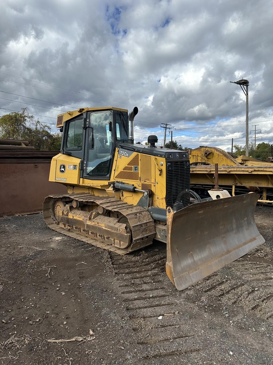 2013 DEERE 700K XLT in North Haven, CT