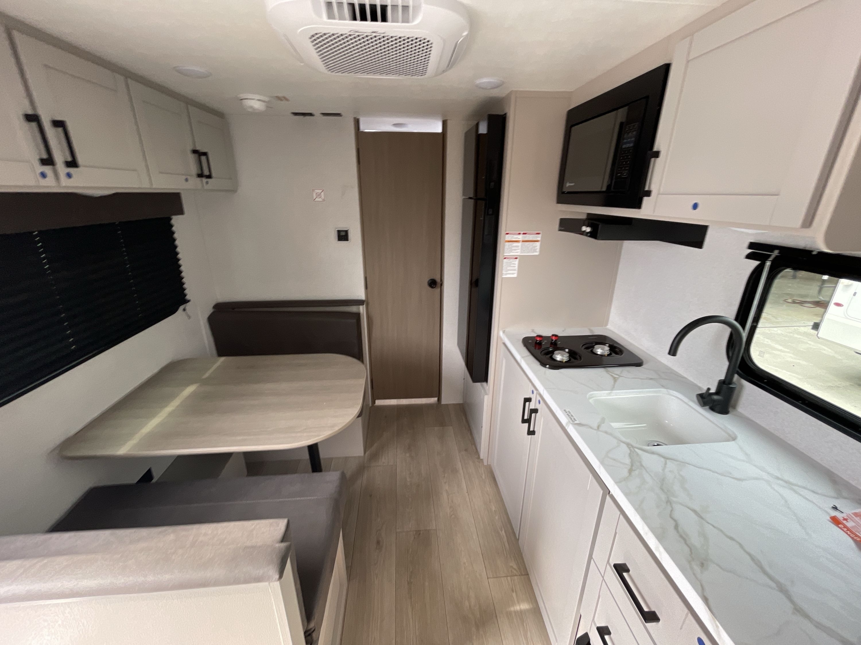 2027 Jayco JAY FLIGHT 175FQ in lakewood NJ