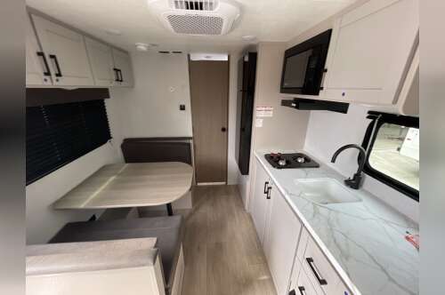 2027 Jayco JAY FLIGHT 175FQ in lakewood NJ
