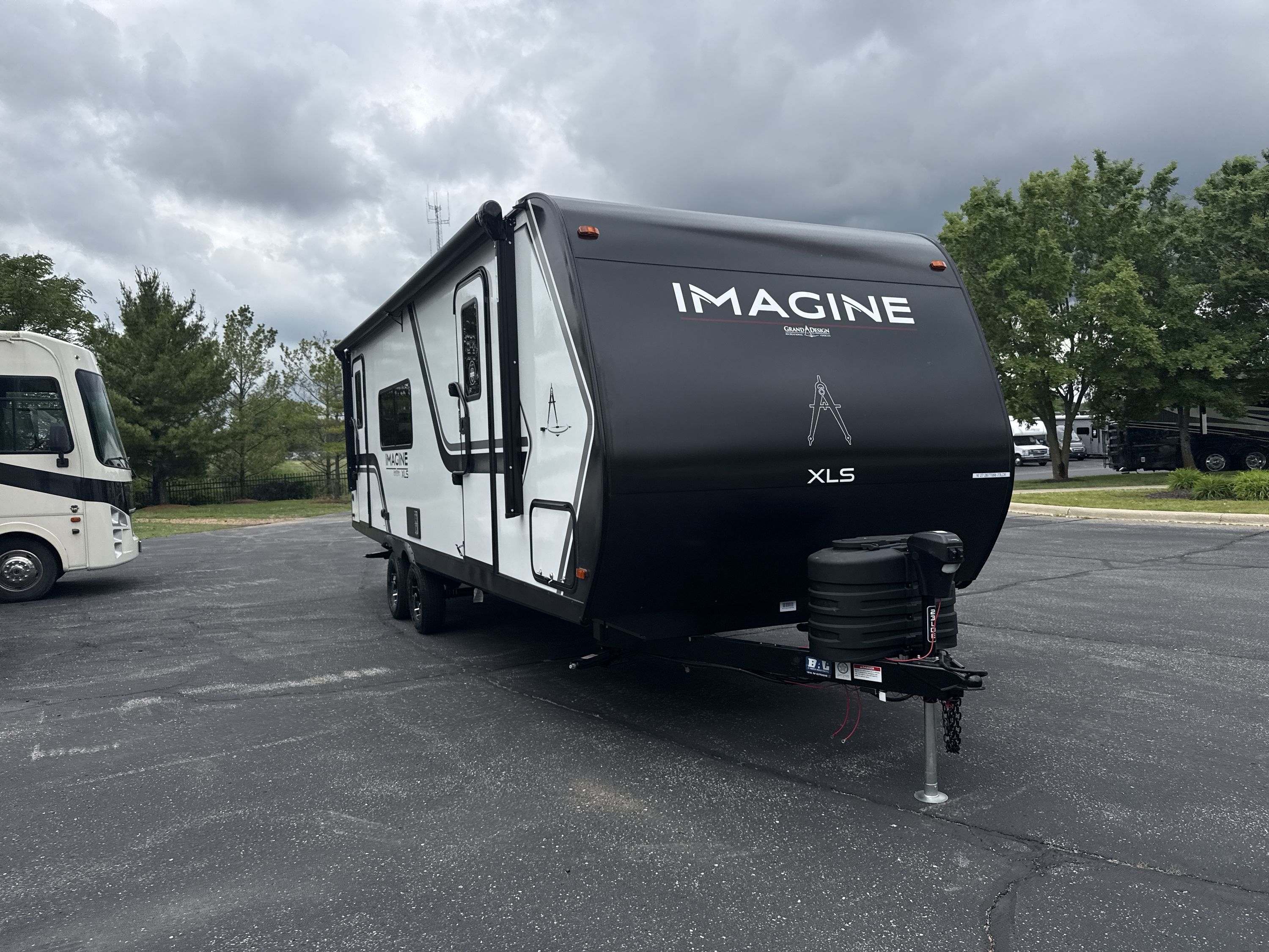 2027 Grand Design IMAGINE XLS 23LDE in sturtevant WI