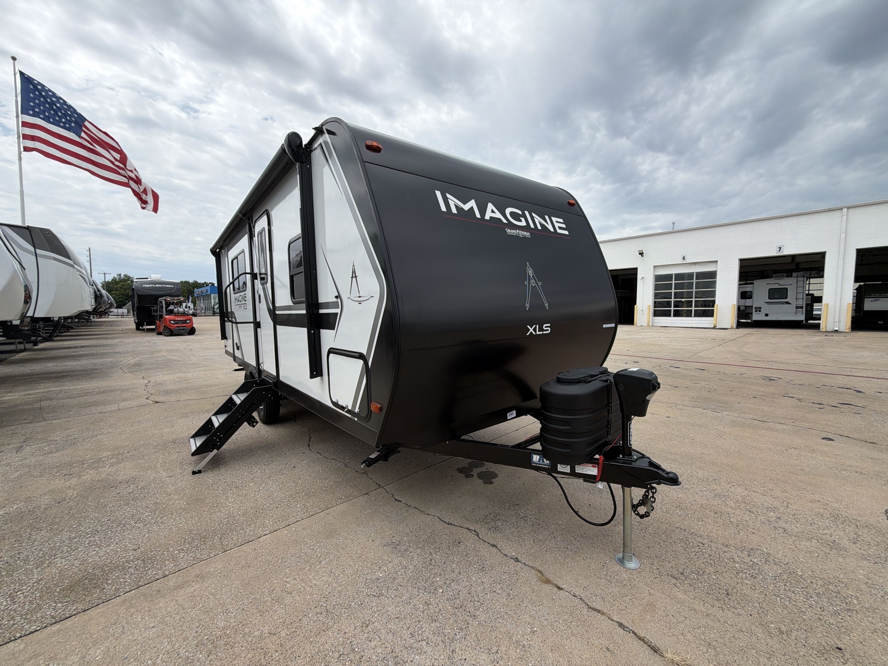 2027 Grand Design IMAGINE XLS 22RBE in springfield MO