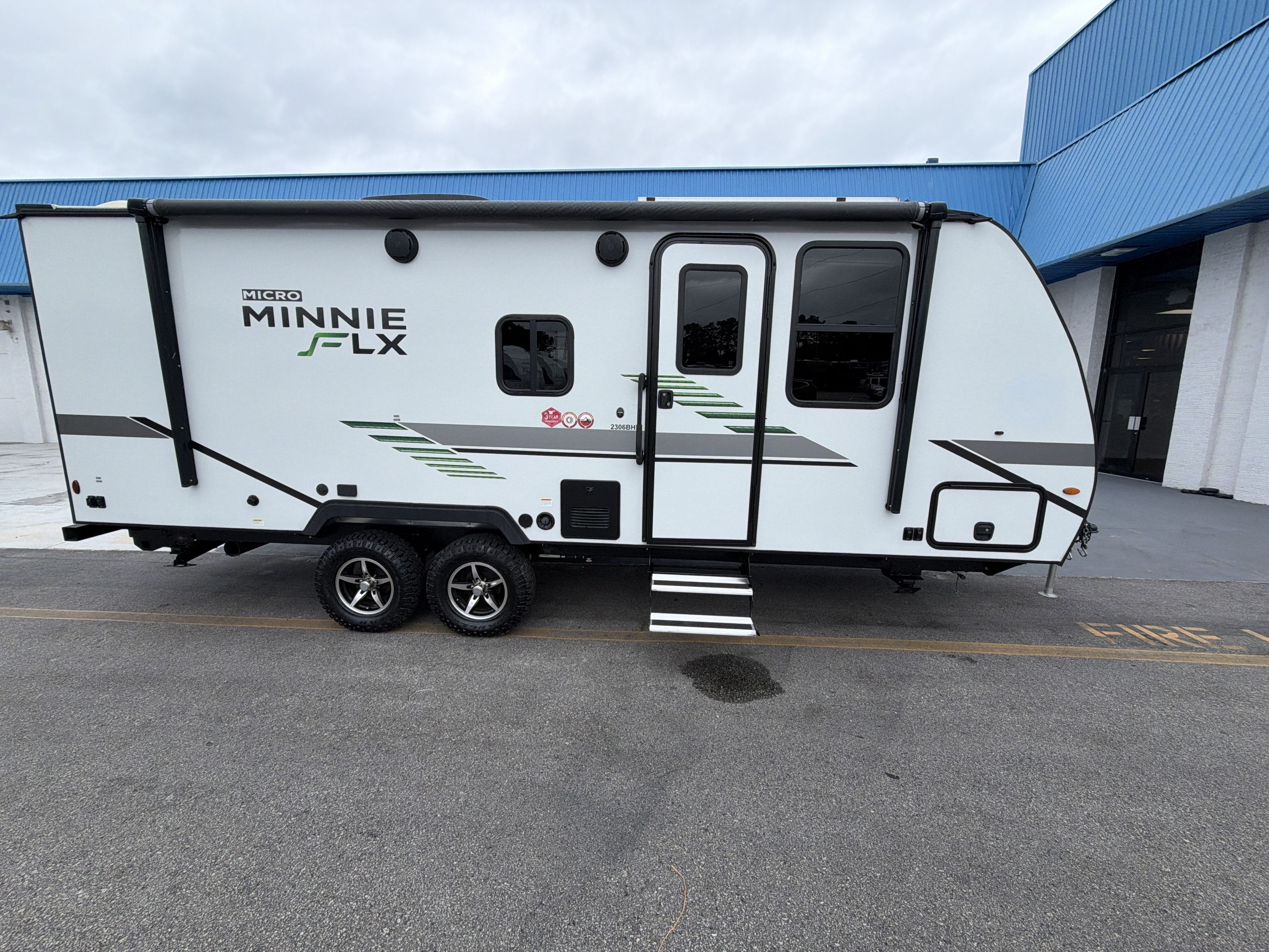 2022 Winnebago MICRO MINNIE FLX 2306BHS in north charleston SC