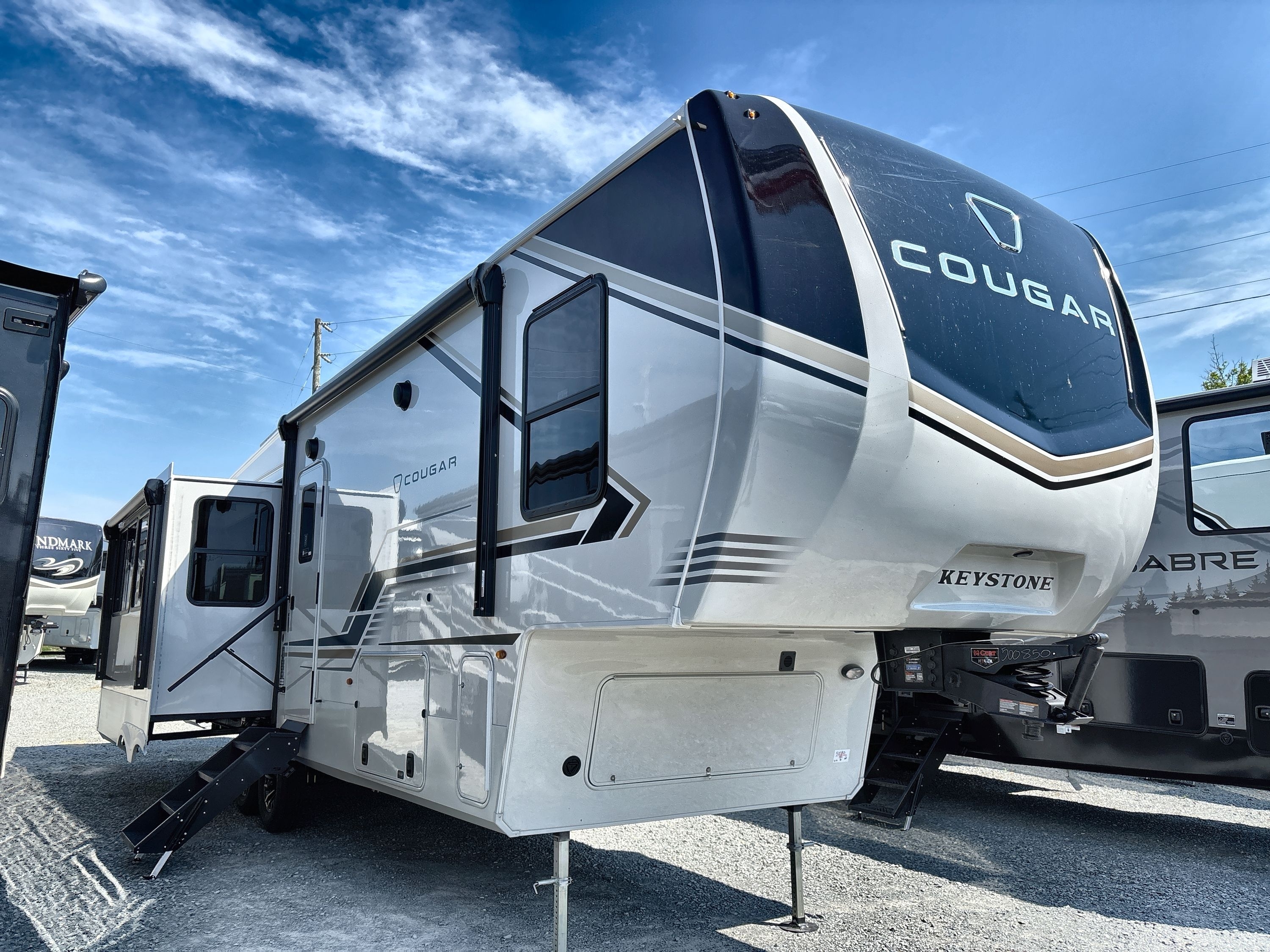 2027 Keystone COUGAR 316RLS in hope mills NC