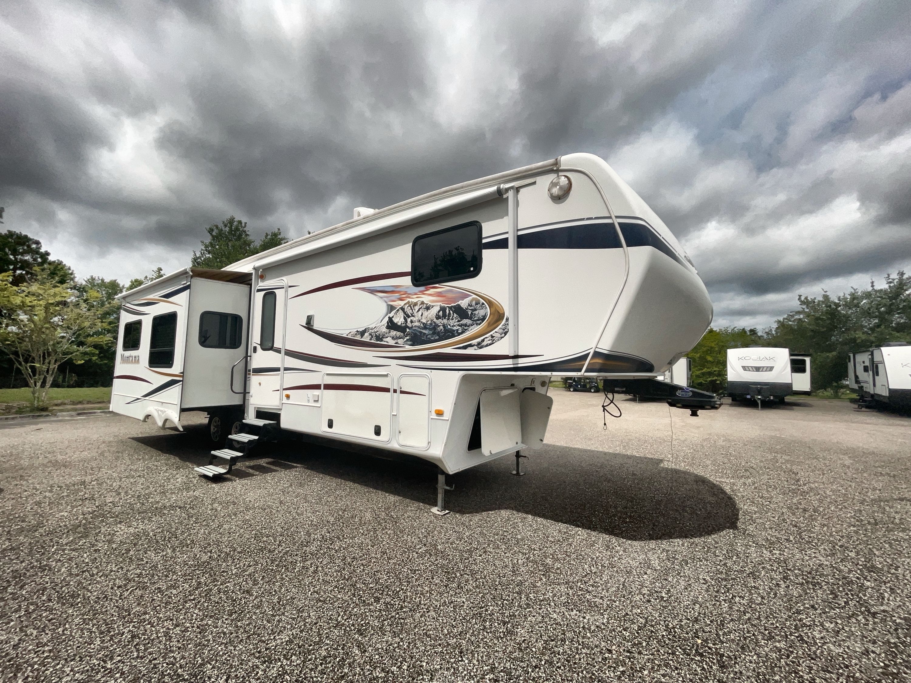 2012 Keystone MONTANA 3400RL in jacksonville FL