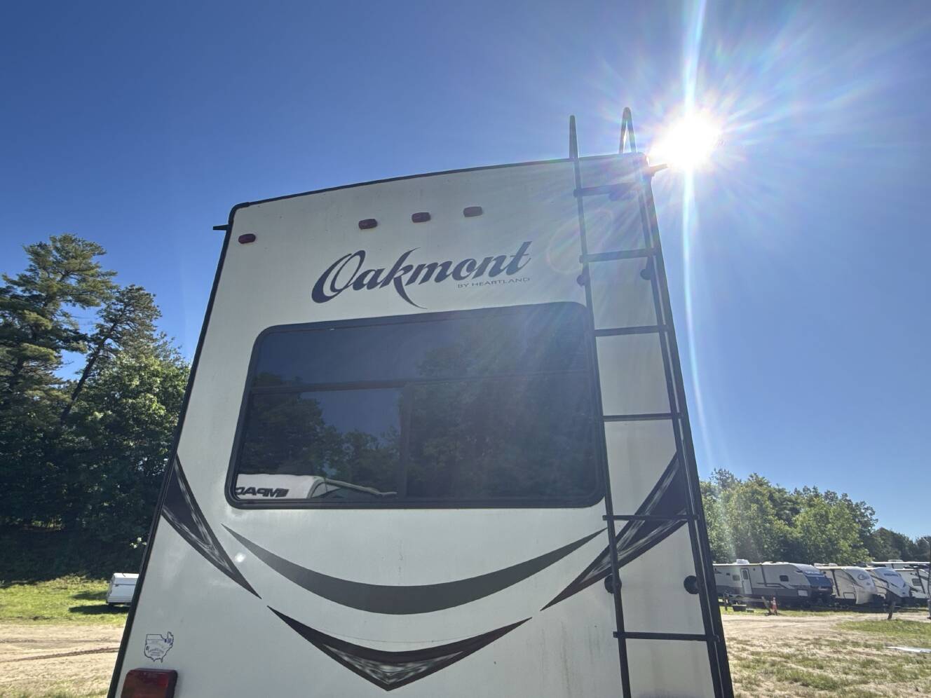 A photo of this 2016 Heartland OAKMONT 390MBL