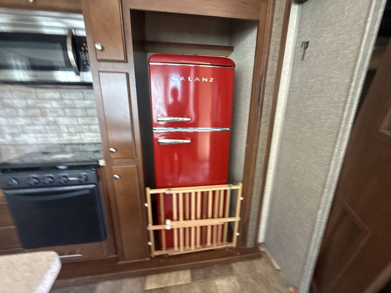 A photo of this 2016 Heartland OAKMONT 390MBL