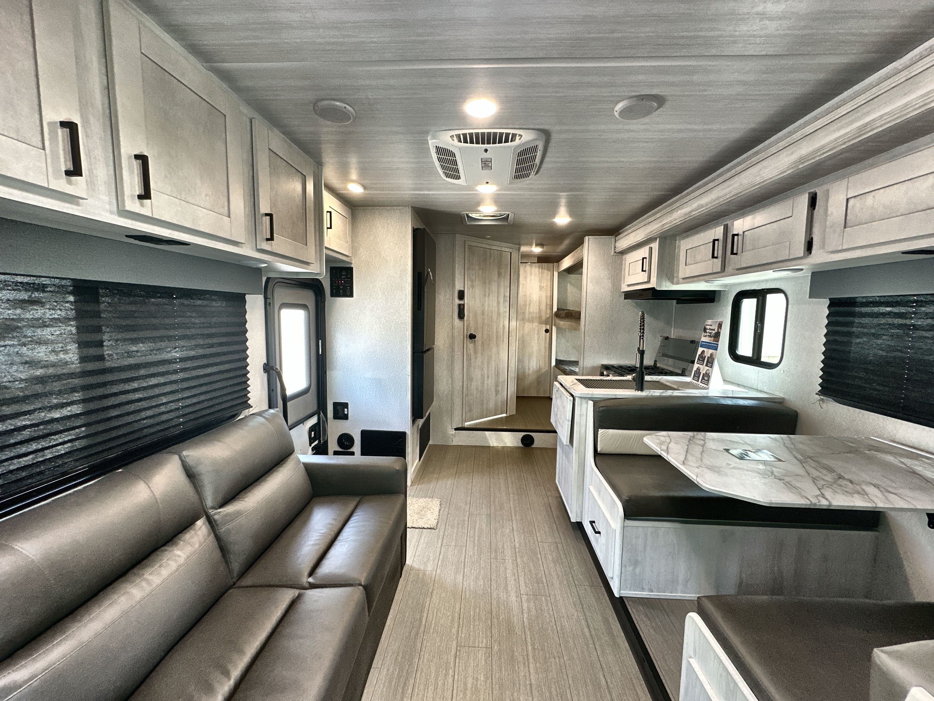 2024 East To West ENTRADA 3100FB in houghton lake MI