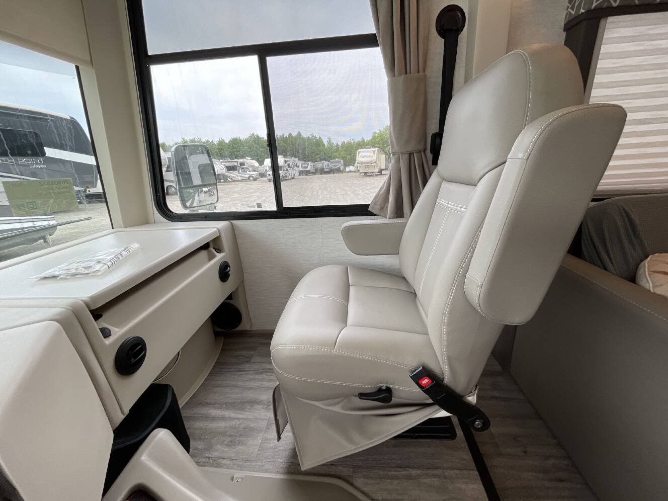 A photo of this 2024 Thor ACE 30C