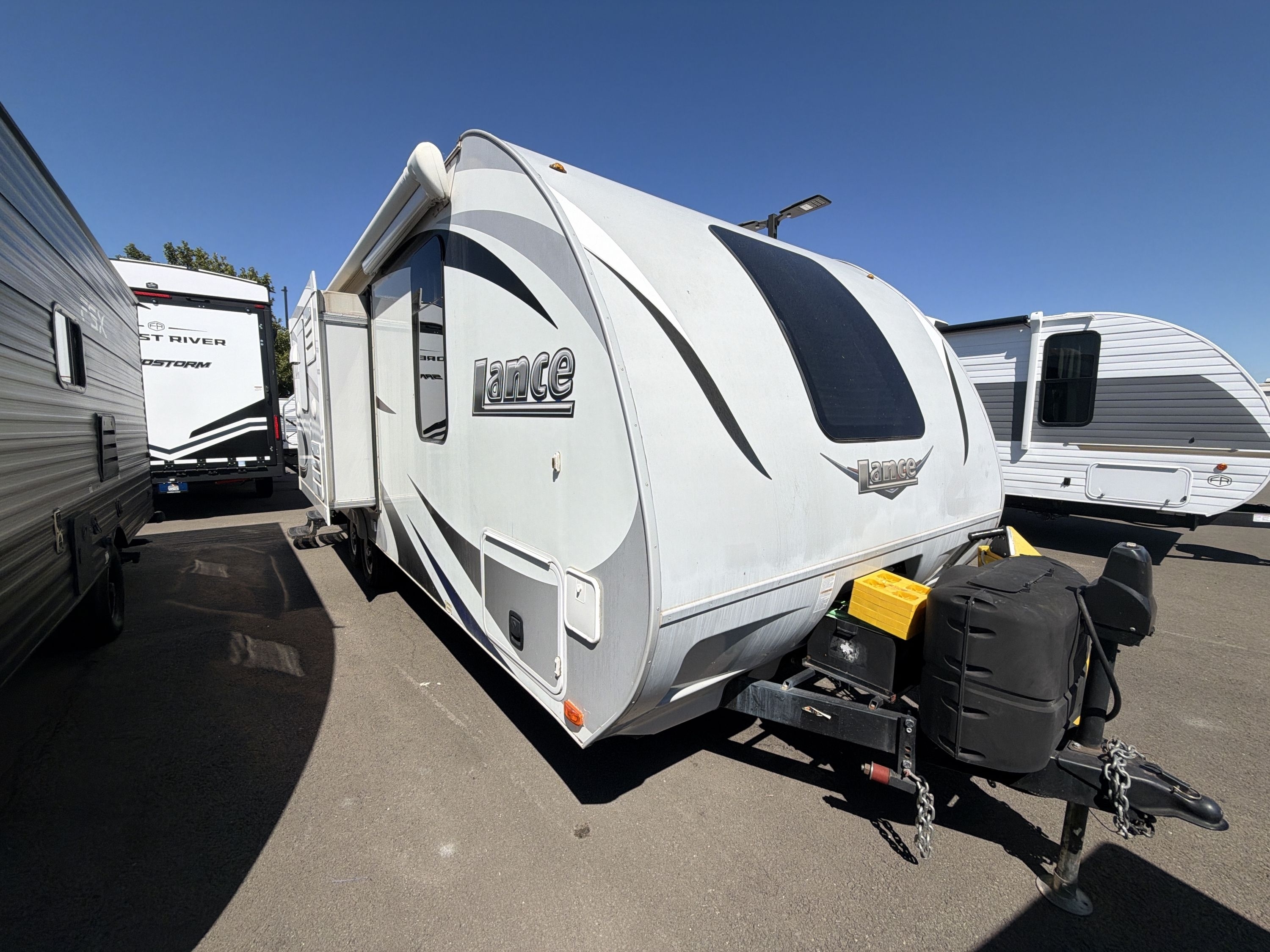 2017 Lance LANCE 2155 RV