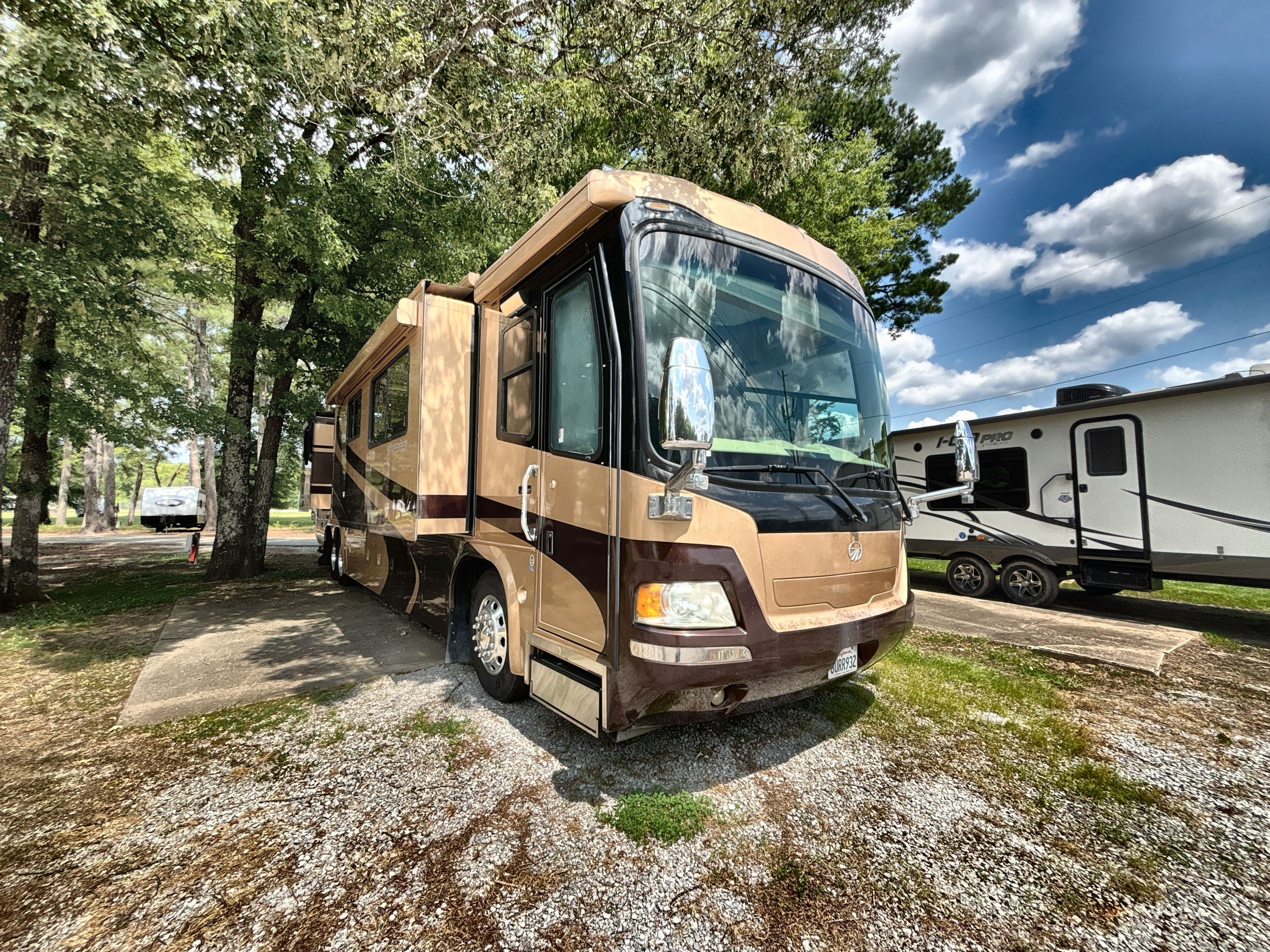 2005 Monaco SIGNATURE CHATEAU IV 525HP in chattanooga TN