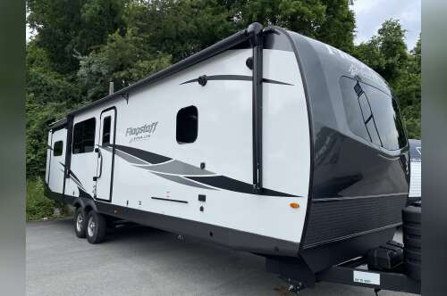 2025 Forest River FLAGSTAFF SUPER LITE 29RLS in fairmont WV