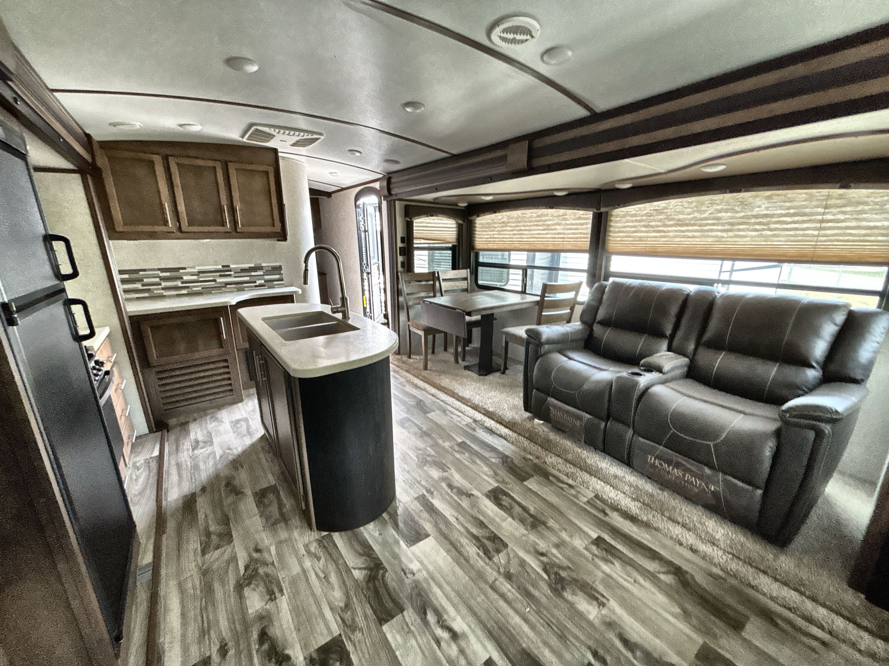 2018 Keystone COUGAR 32RLI in hope mills NC