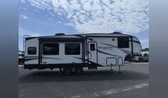 2023 Grand Design REFLECTION 150 SERIES 295RL RV