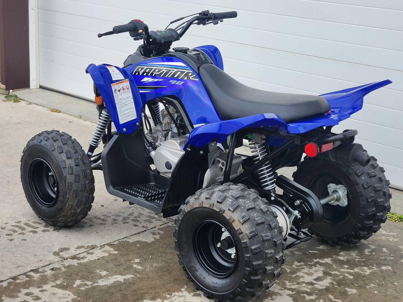 A photo of this 2022 Yamaha Raptor 90