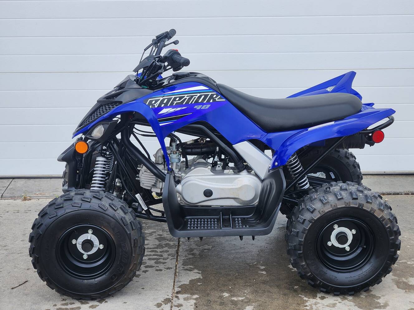 A photo of this 2022 Yamaha Raptor 90