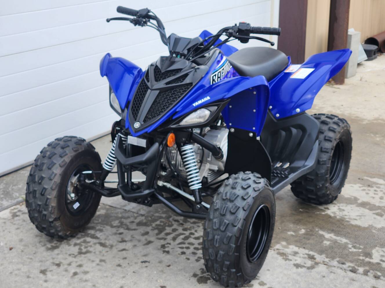 A photo of this 2022 Yamaha Raptor 90