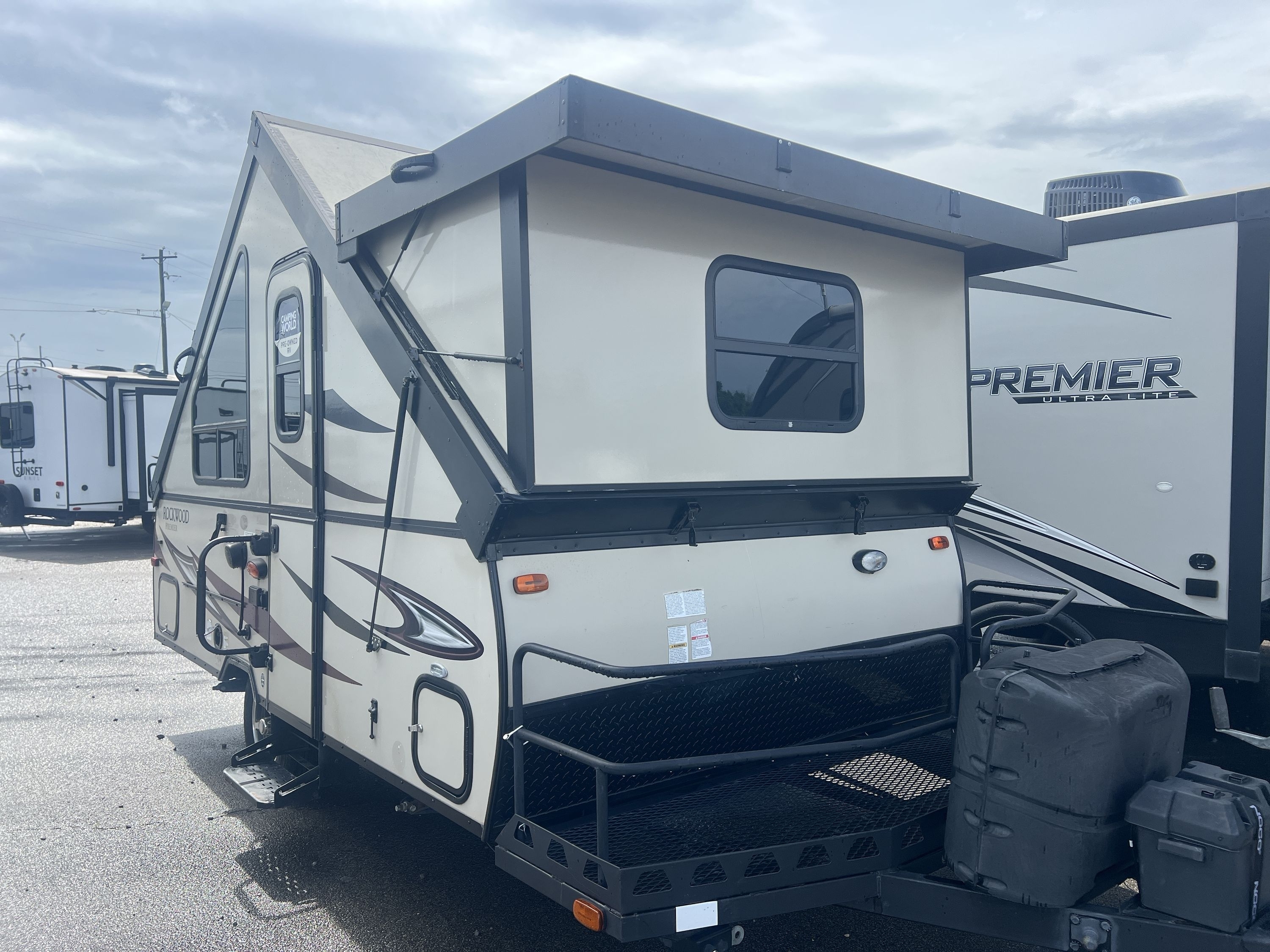 2017 Forest River ROCKWOOD HARD SIDE A122BH in nashville TN