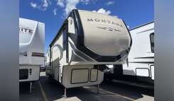 2018 Keystone MONTANA HIGH COUNTRY 305RL RV
