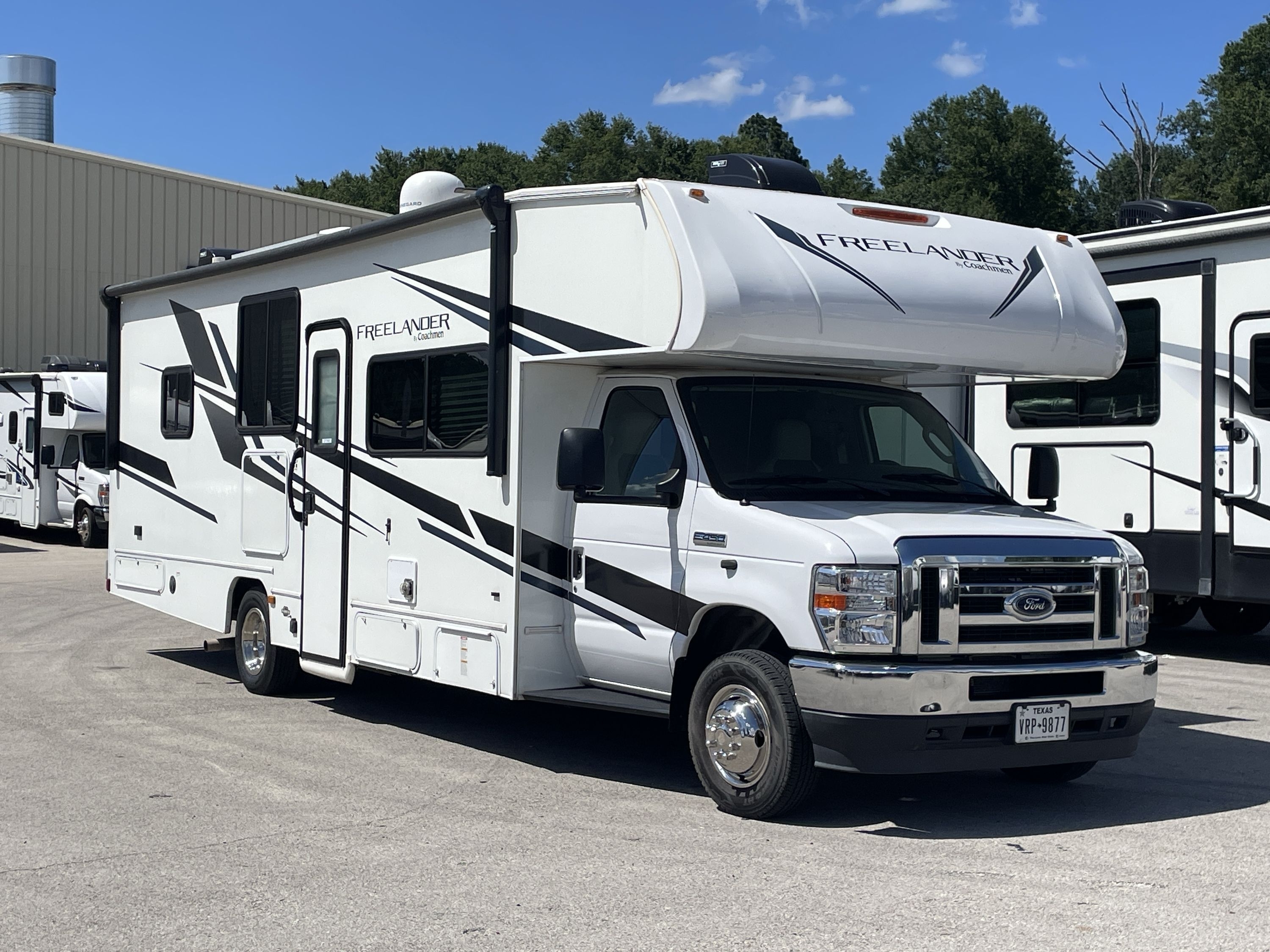 2021 Coachmen FREELANDER 29KBF in tyler TX