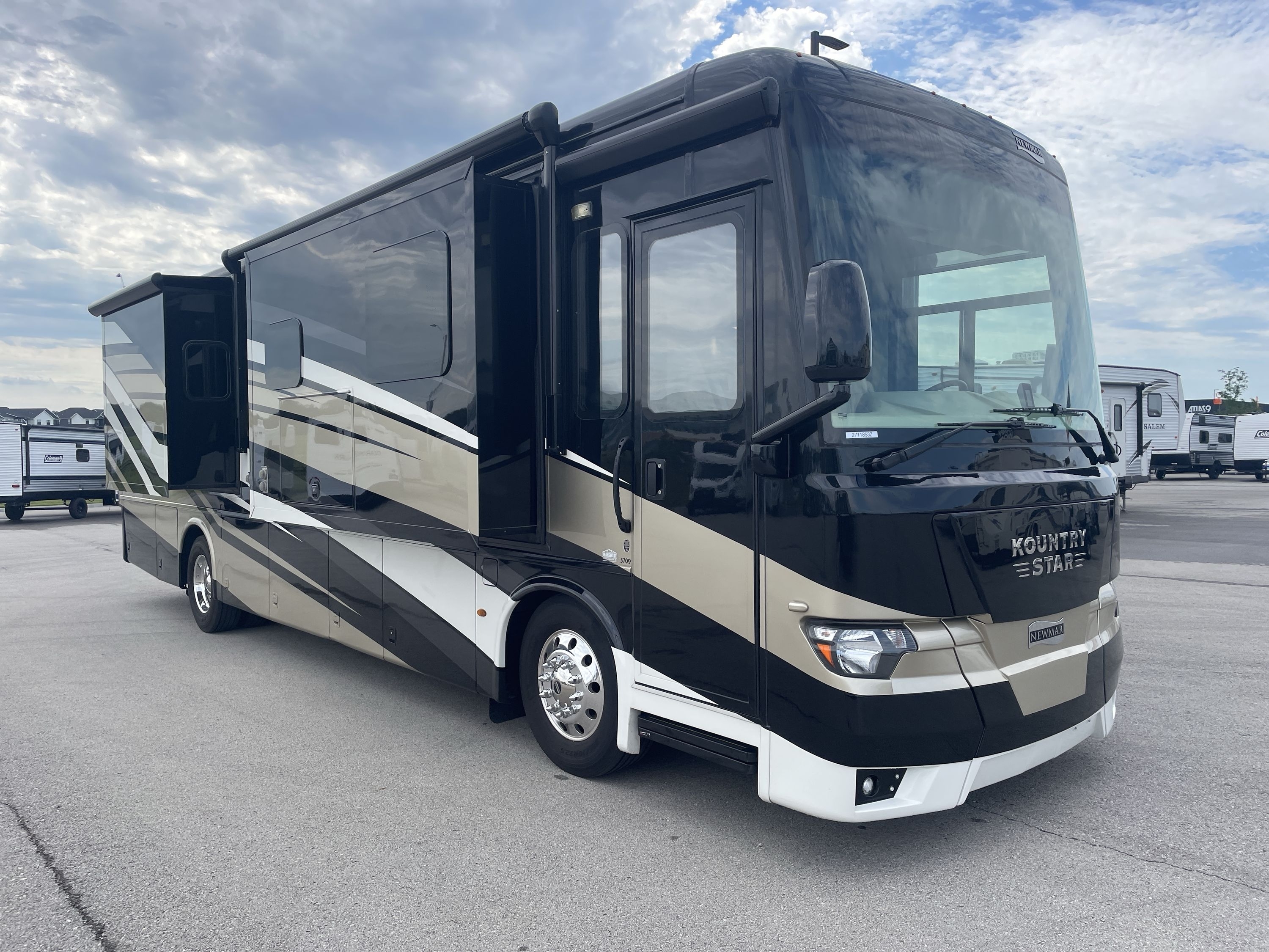 2024 Newmar KOUNTRY STAR 3709 RV