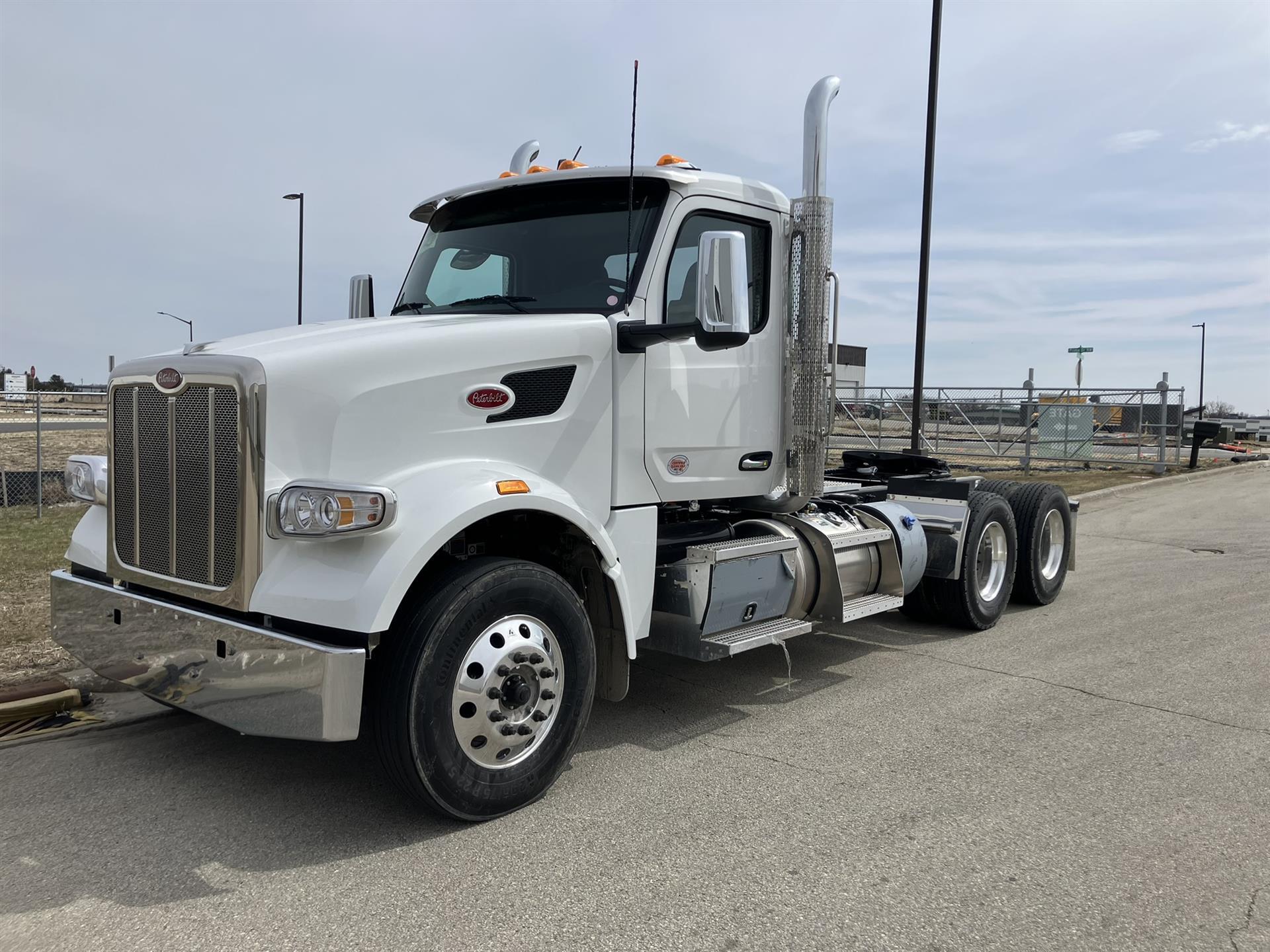 2027 PETERBILT 567 in Stewartville, MN