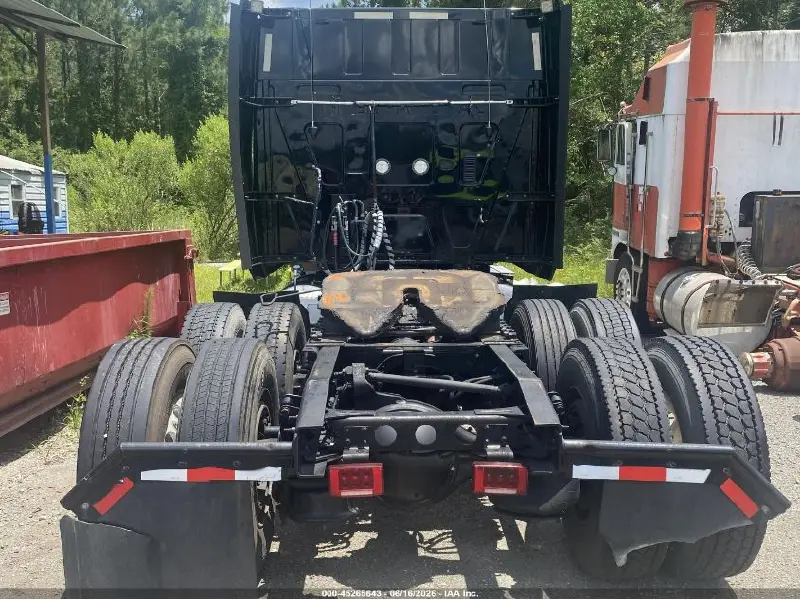 2019 INTERNATIONAL LT625