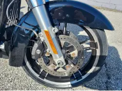2019 HARLEY DAVIDSON Street Glide