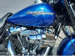 2017 HARLEY DAVIDSON Street Glide
