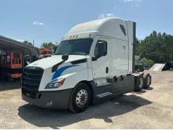 2022 FREIGHTLINER CASCADIA 126