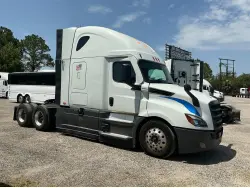 2022 FREIGHTLINER CASCADIA 126