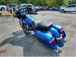 2017 HARLEY DAVIDSON Street Glide