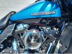 2011 HARLEY DAVIDSON ELECTRA