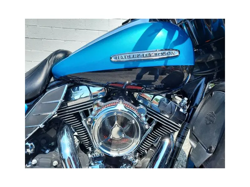 2011 HARLEY DAVIDSON ELECTRA