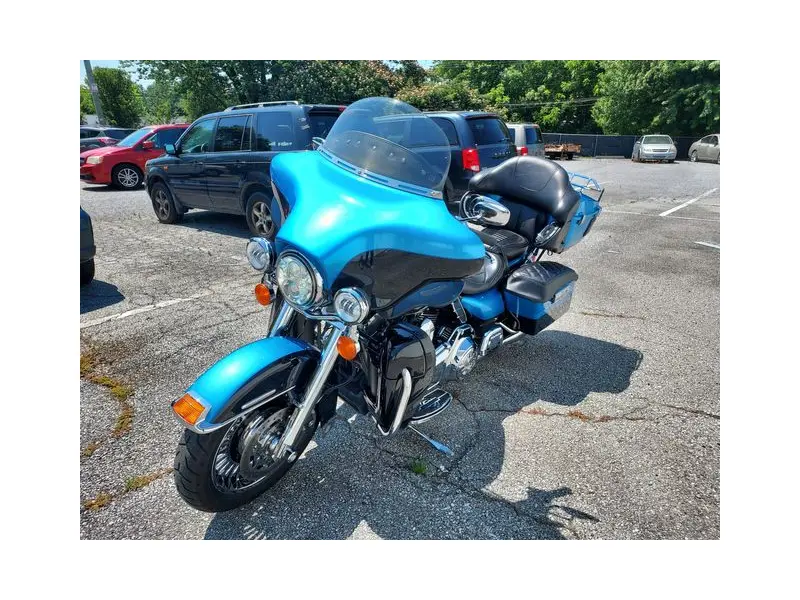 2011 HARLEY DAVIDSON ELECTRA