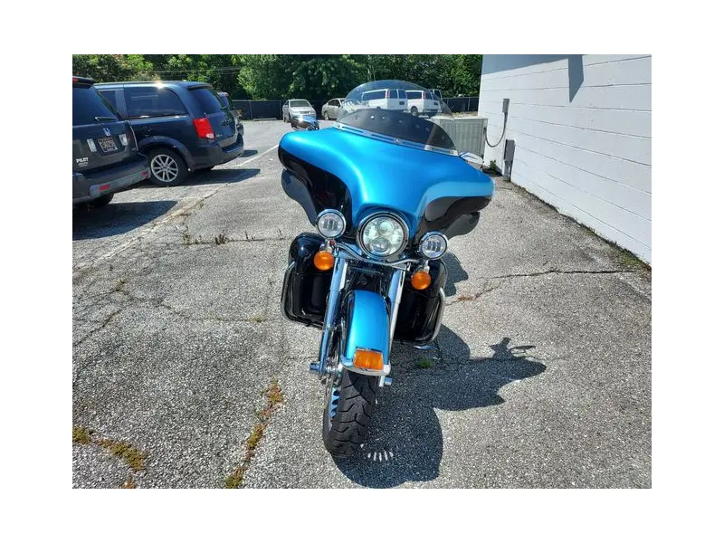 2011 HARLEY DAVIDSON ELECTRA