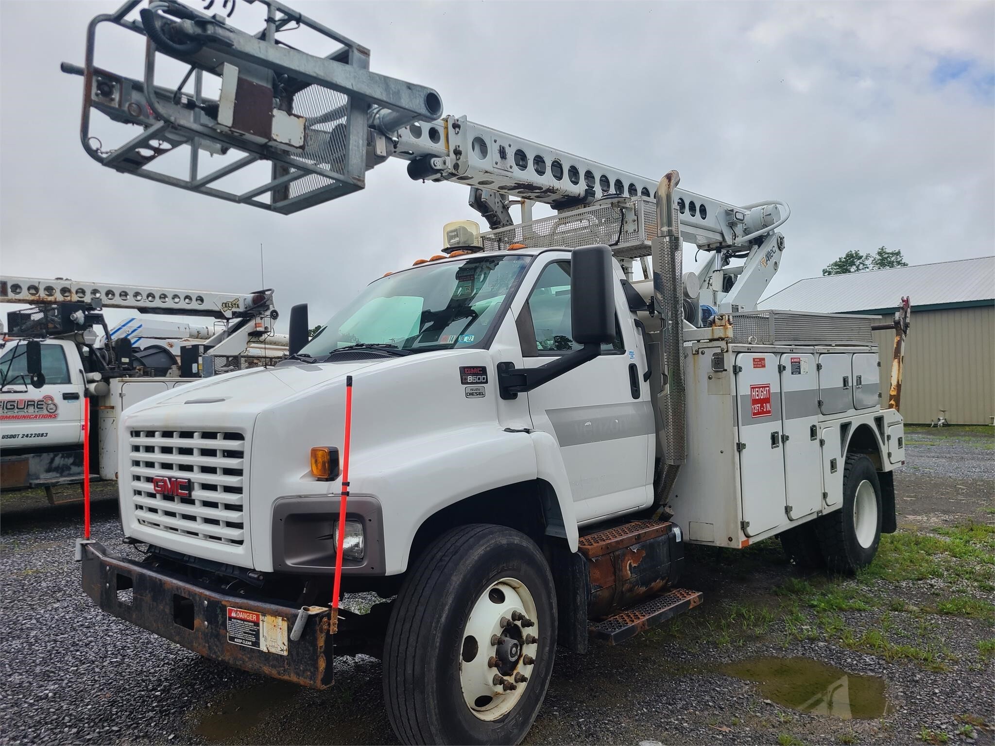 2009 ALTEC AT40C in Duncansville, PA