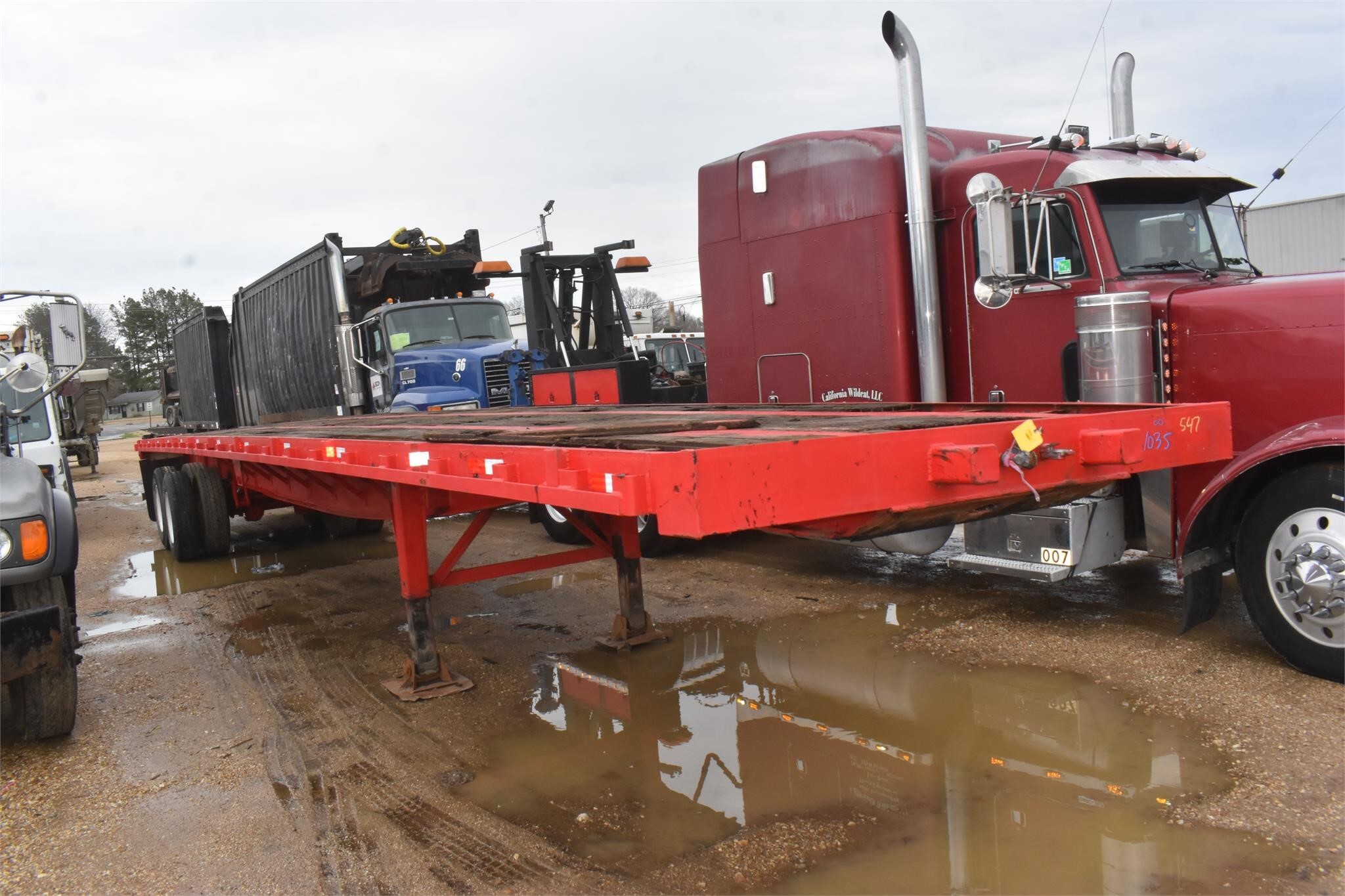 2002 GREAT DANE 48 FT FLAT BEDS in Covington, TN