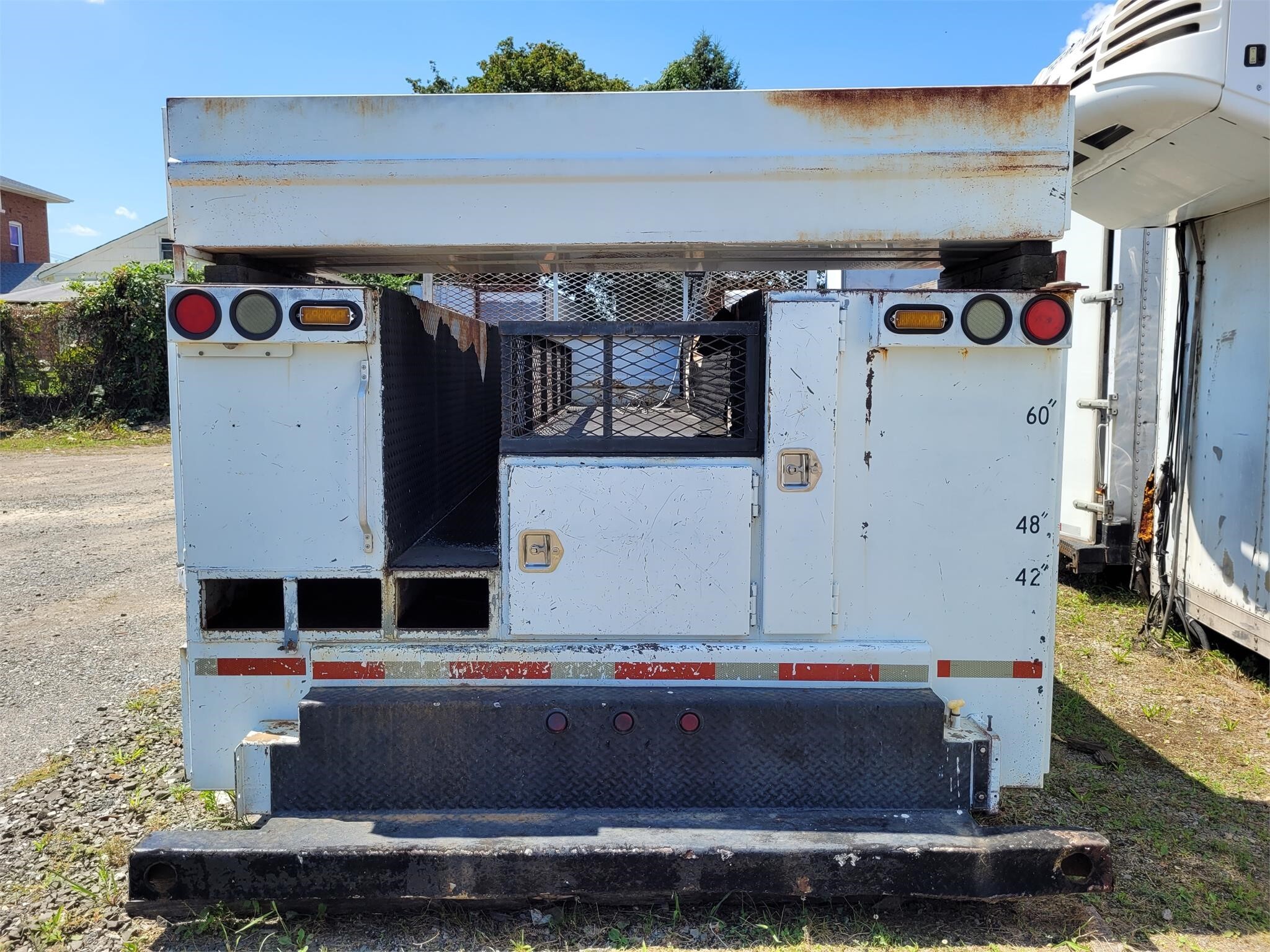 2005 DUTEC 11 FT in Lodi, NJ