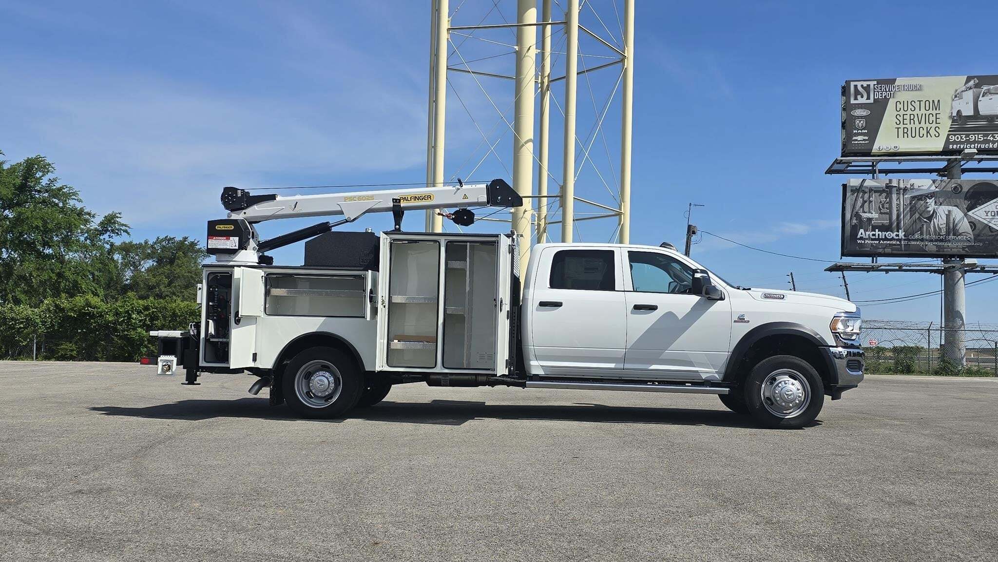 2024 RAM 5500 TRADESMAN in Fairfield, TX