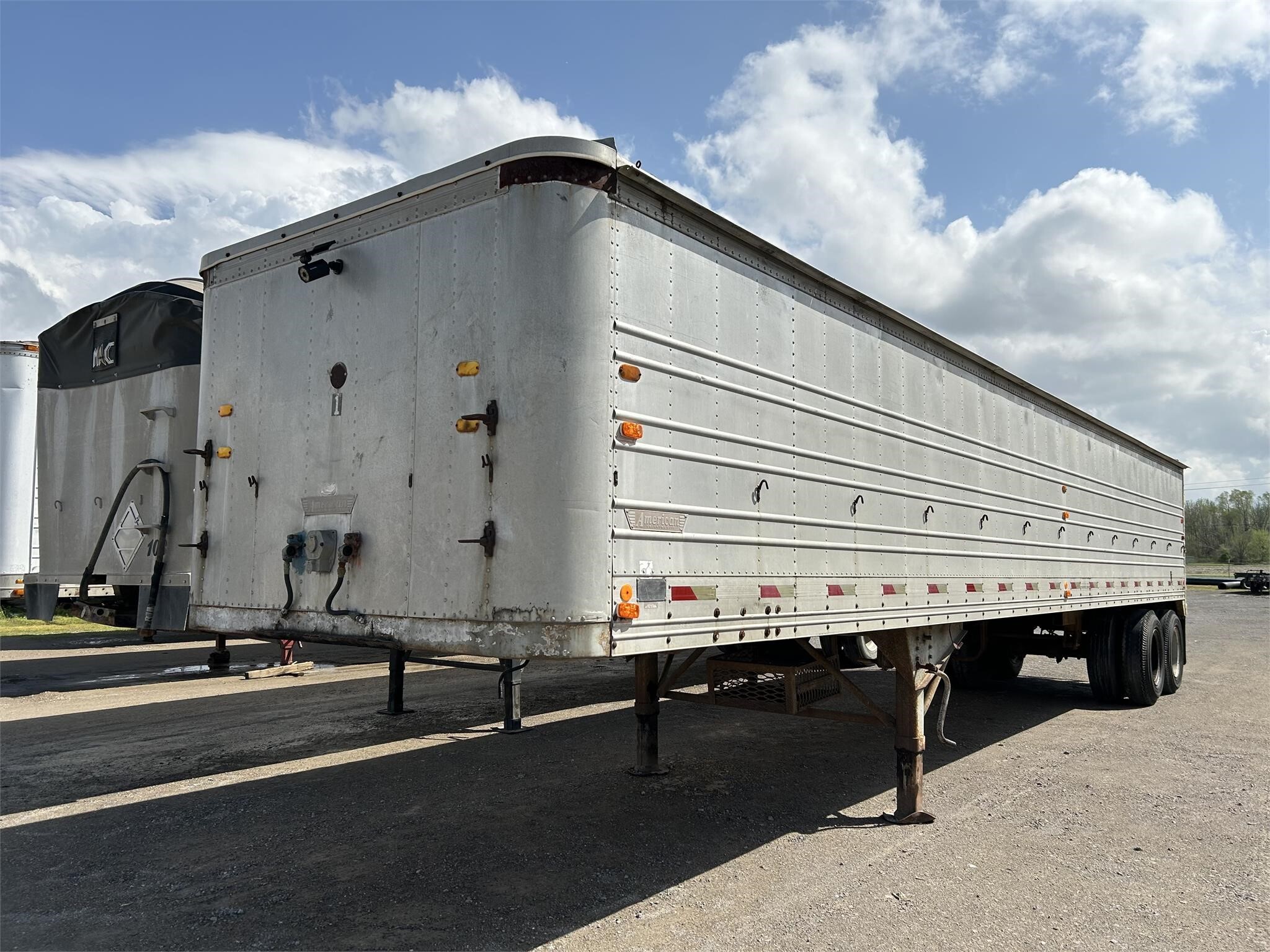 1971 AMERICAN TRAILERS INC in Covington, TN