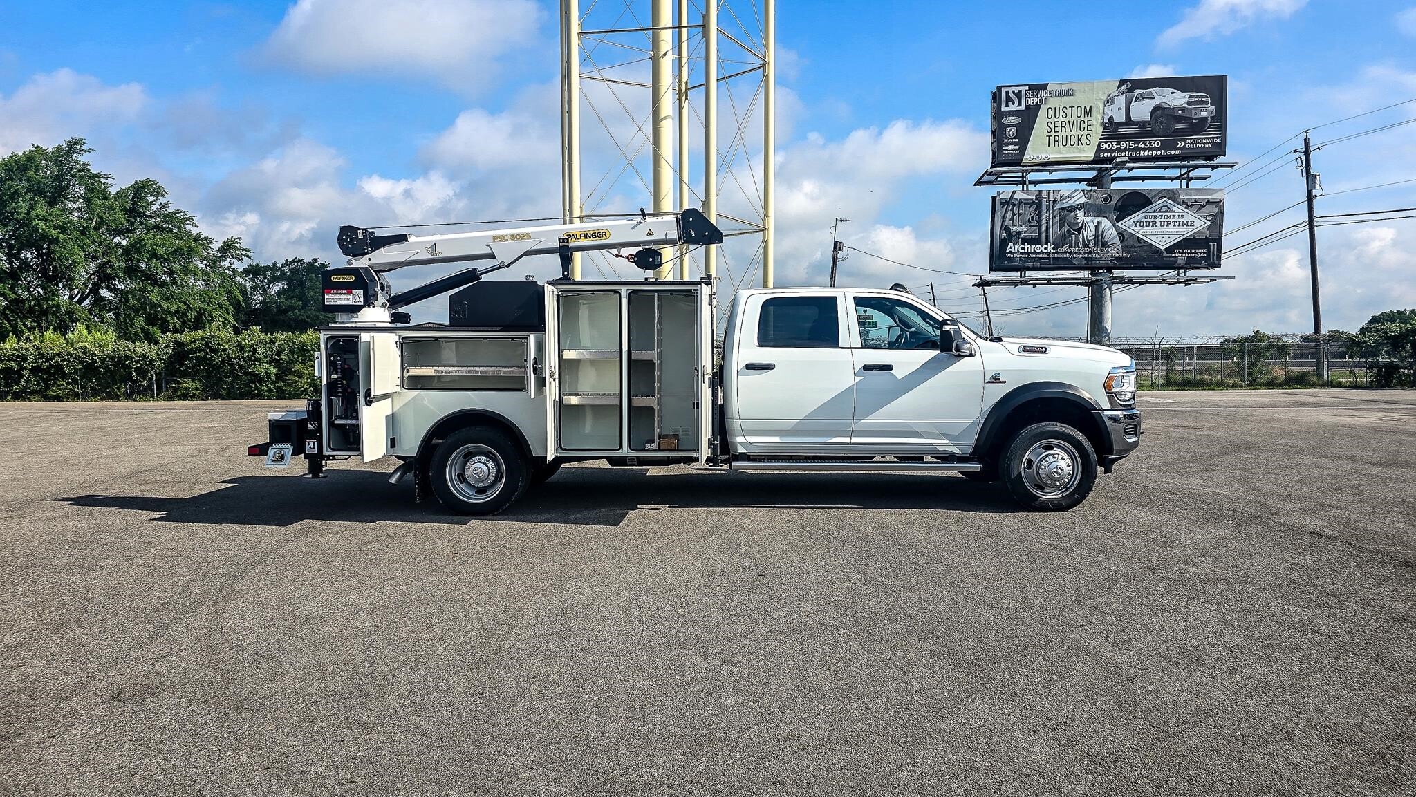 2024 RAM 5500 TRADESMAN in Fairfield, TX