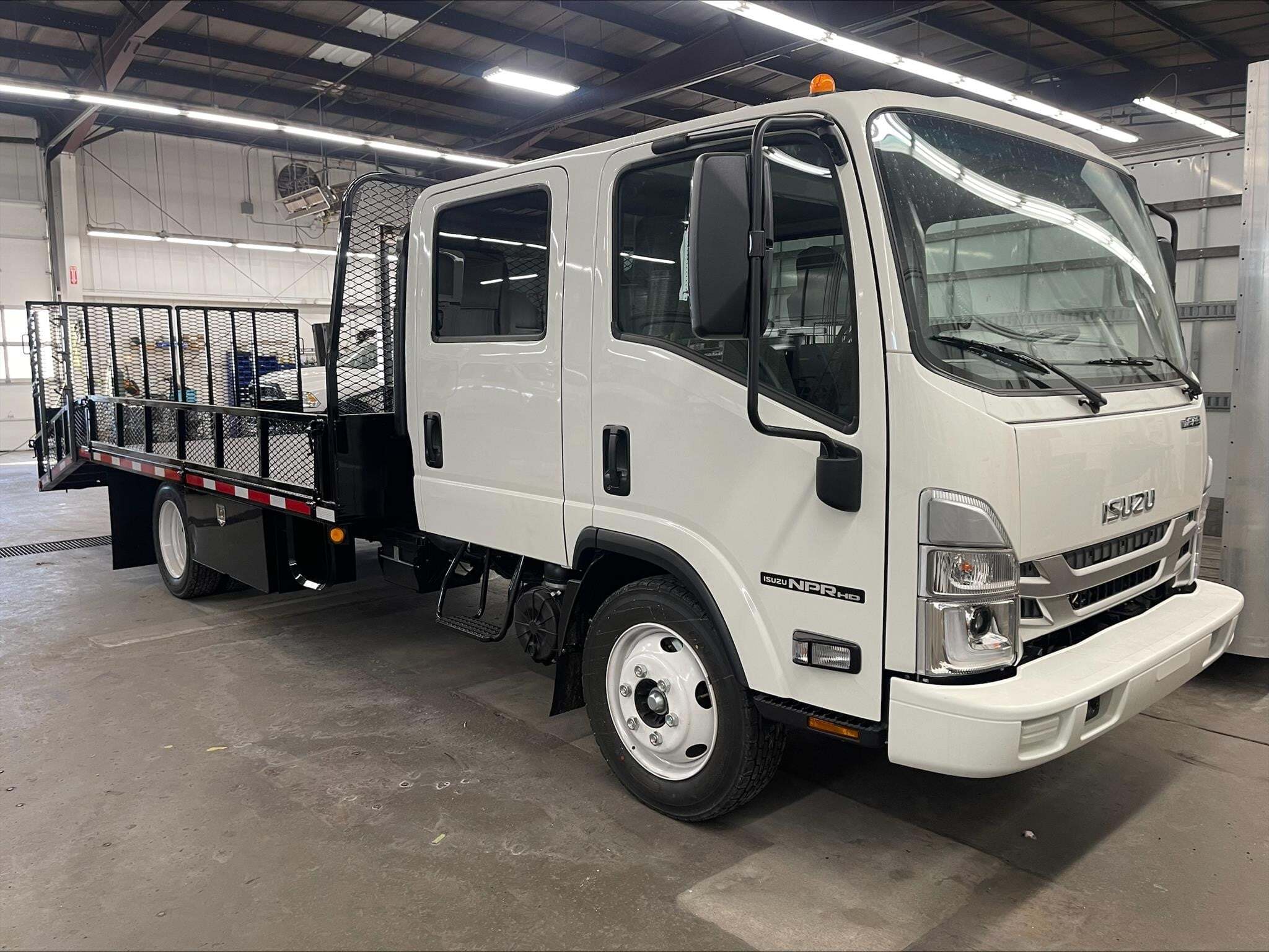 2024 ISUZU NPR HD in Louisville, KY
