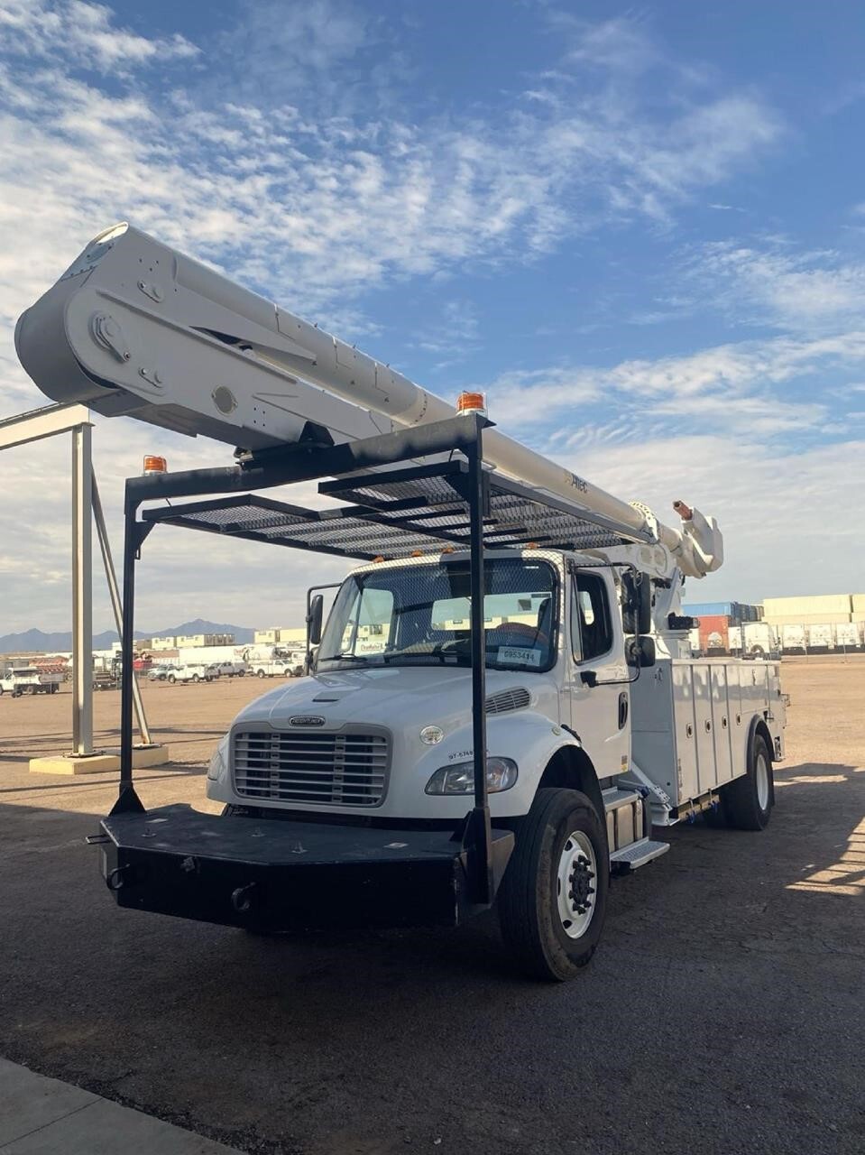 2019 FREIGHTLINER BUSINESS CLASS M2 106 in Phoenix, AZ