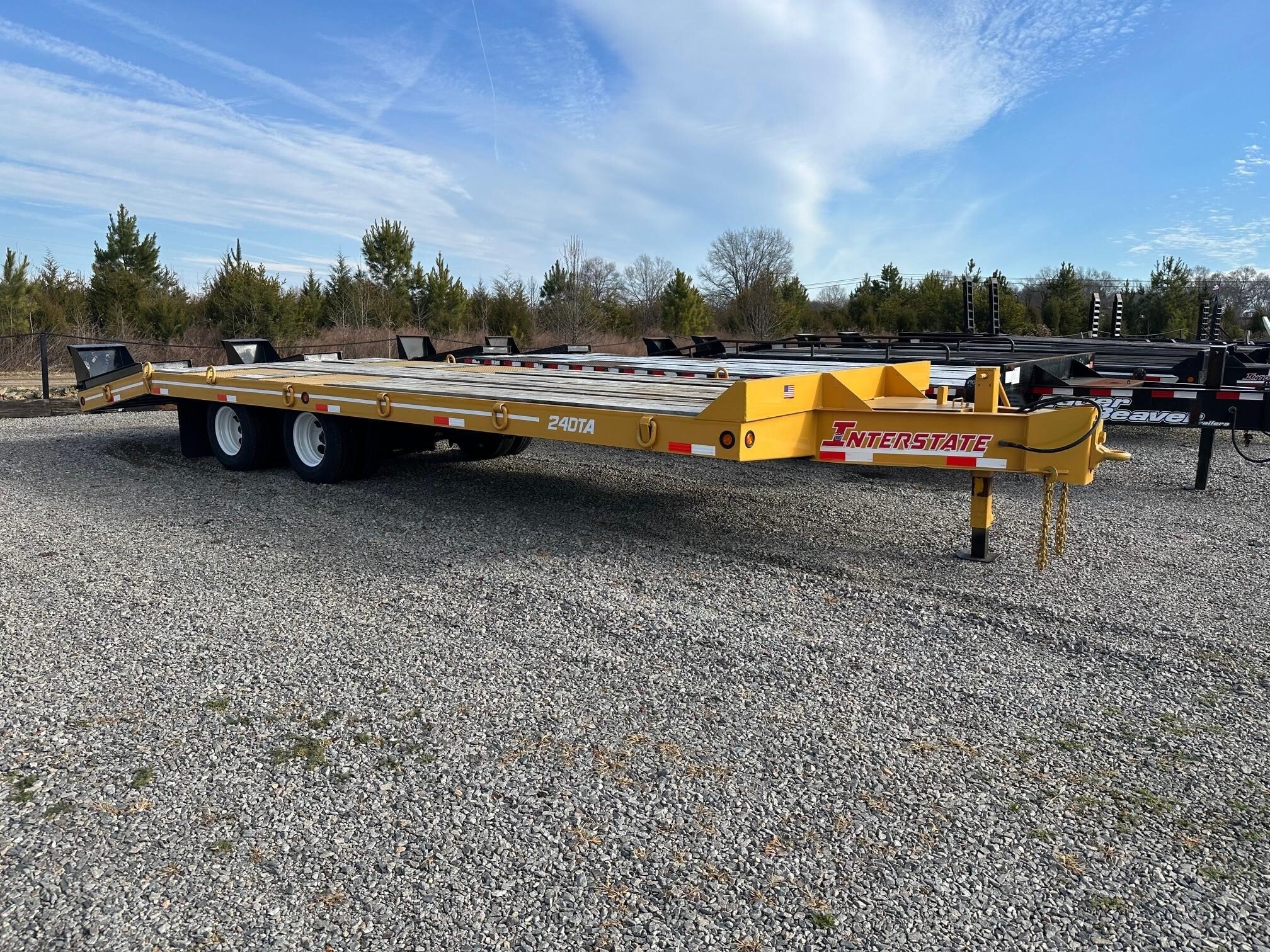 2014 INTERSTATE TRAILERS 24DTA in Chatham, VA