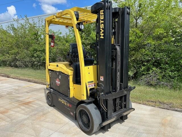 HYSTER E65XN-40 in Batavia, IL